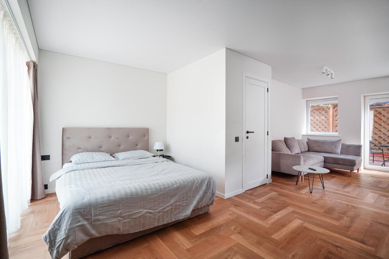 Exclusive Oldnew Apartments In City Center Panevėžys Kültér fotó